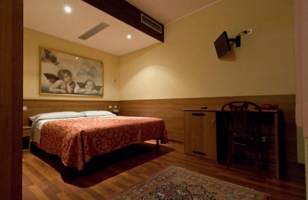 Room image 2